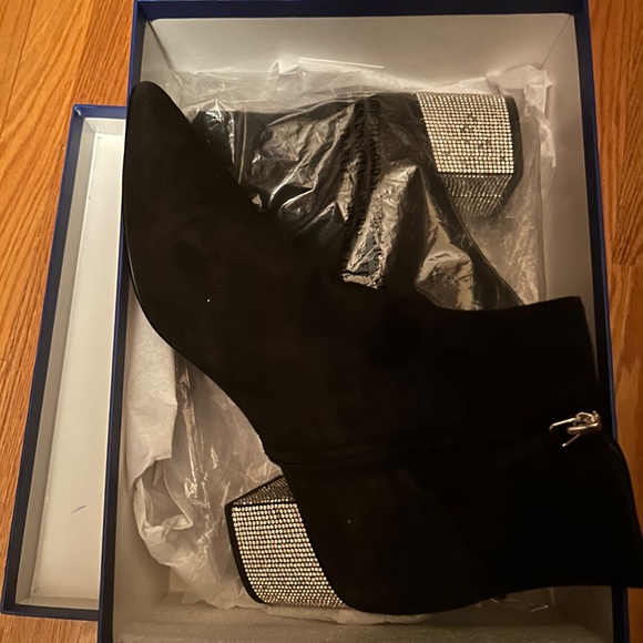 Elegant shoes - Picture 2 of 2